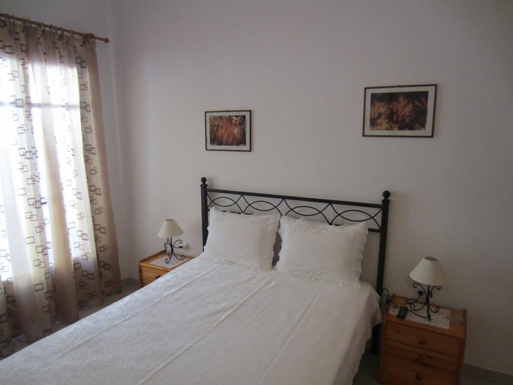 Katerina Apartments Triovasálos Dış mekan fotoğraf