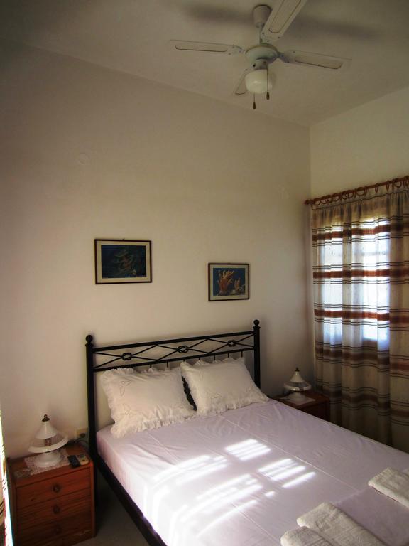 Katerina Apartments Triovasálos Dış mekan fotoğraf
